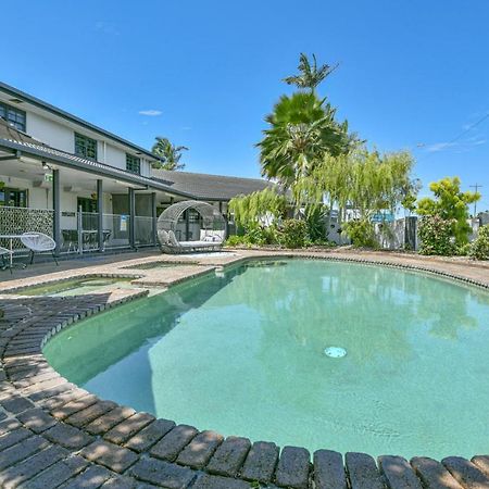 Alara Motor Inn Mackay Exteriör bild