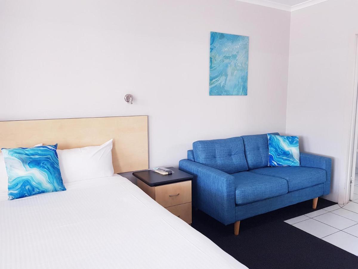 Alara Motor Inn Mackay Exteriör bild