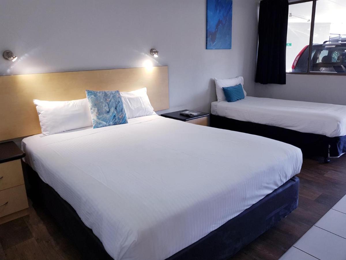 Alara Motor Inn Mackay Exteriör bild