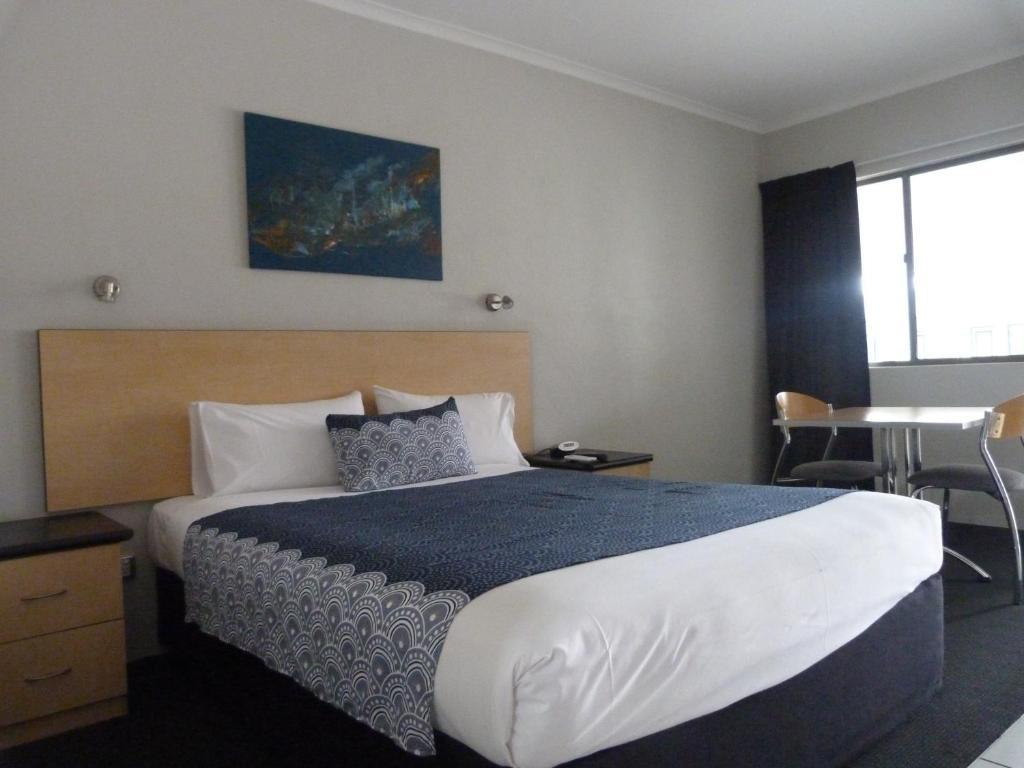 Alara Motor Inn Mackay Exteriör bild