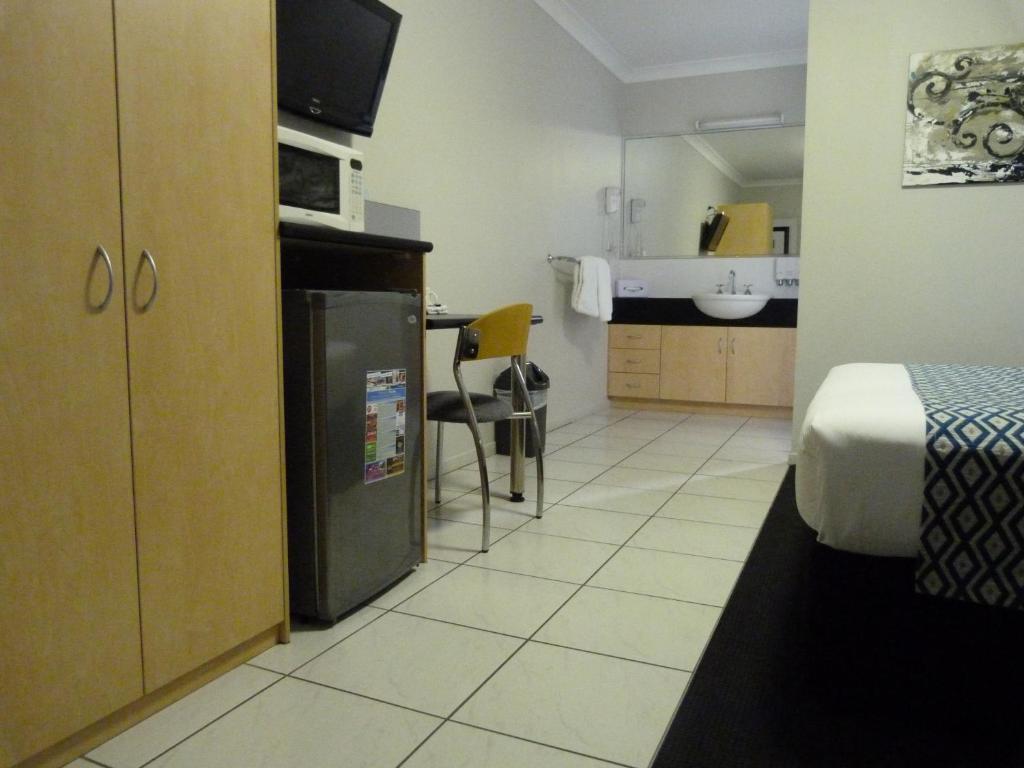 Alara Motor Inn Mackay Exteriör bild