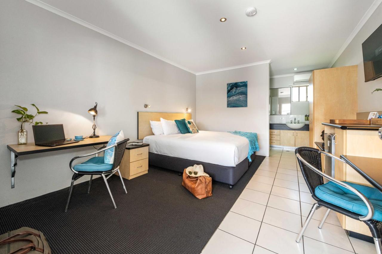 Alara Motor Inn Mackay Exteriör bild