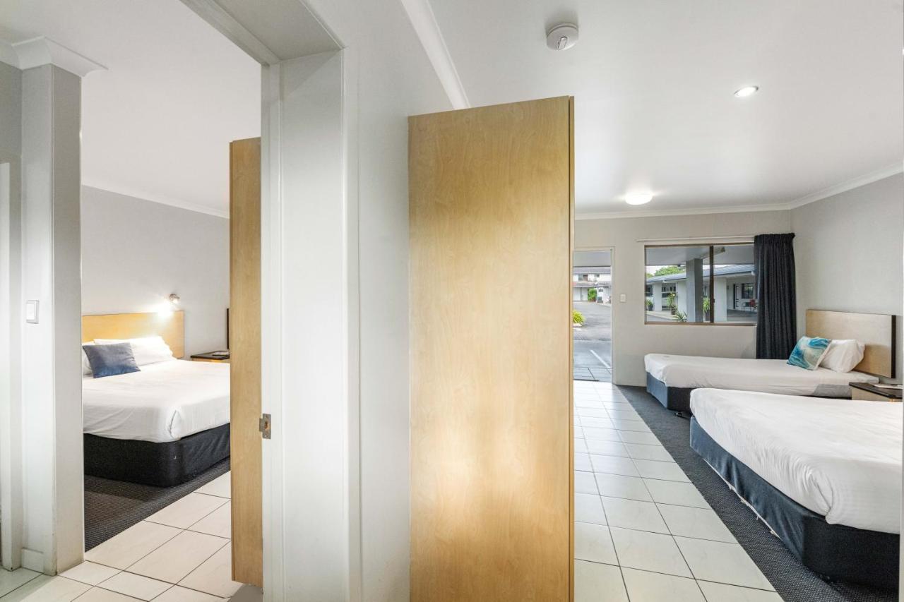 Alara Motor Inn Mackay Exteriör bild