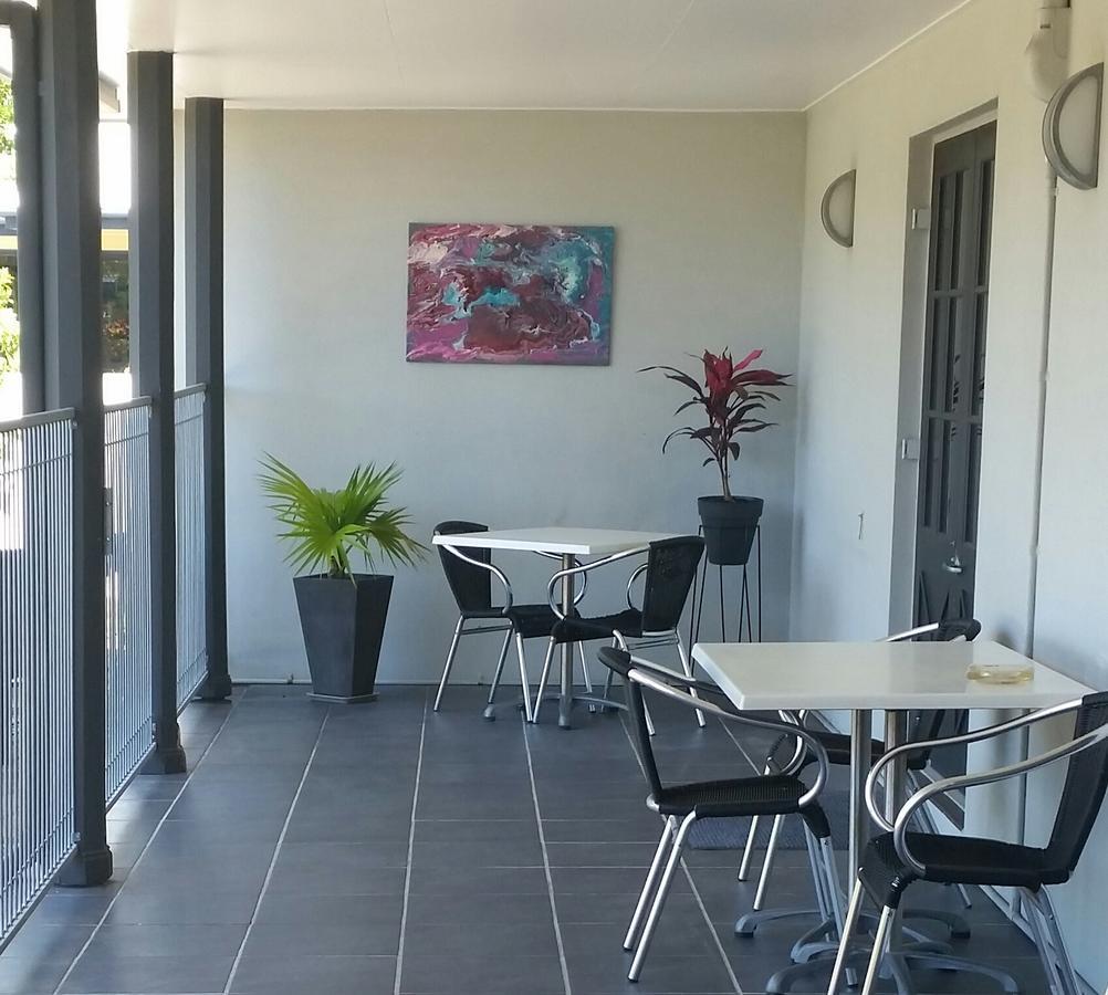 Alara Motor Inn Mackay Exteriör bild