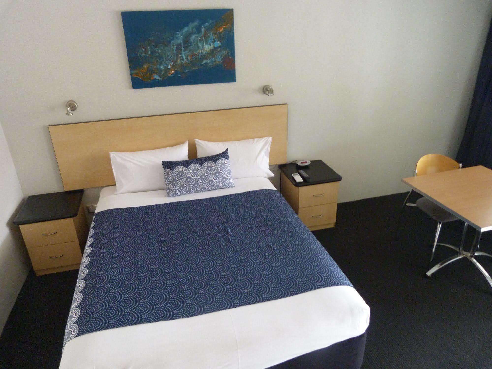 Alara Motor Inn Mackay Exteriör bild